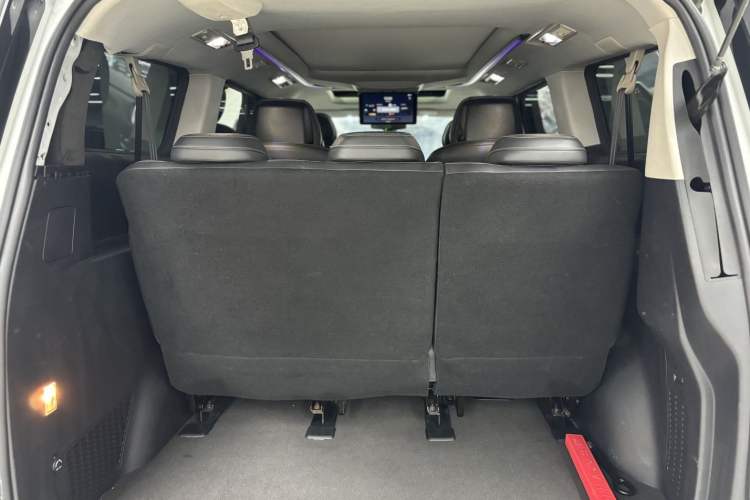 Used SAIC MAXUS G20 2021 PLUS 2.0T Gasoline Automatic ZhiZun Edition Interior 6