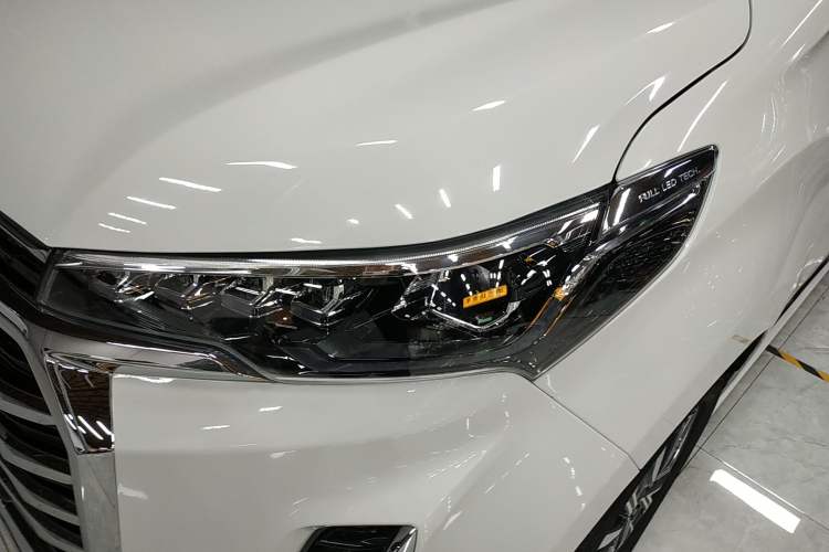 Used SAIC MAXUS G20 2021 PLUS 2.0T Gasoline Automatic Luxury Edition Left Front Headlight