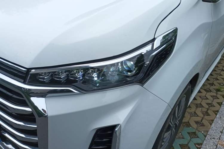 Used SAIC MAXUS G20 2021 Facelifted PLUS 2.0T Gasoline Automatic Luxury Edition Left Front Headlight