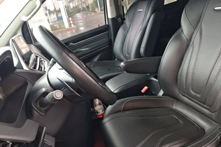Used SAIC MAXUS G20 2021 Facelifted PLUS 2.0T Diesel Automatic Luxury Edition Left Front Seat