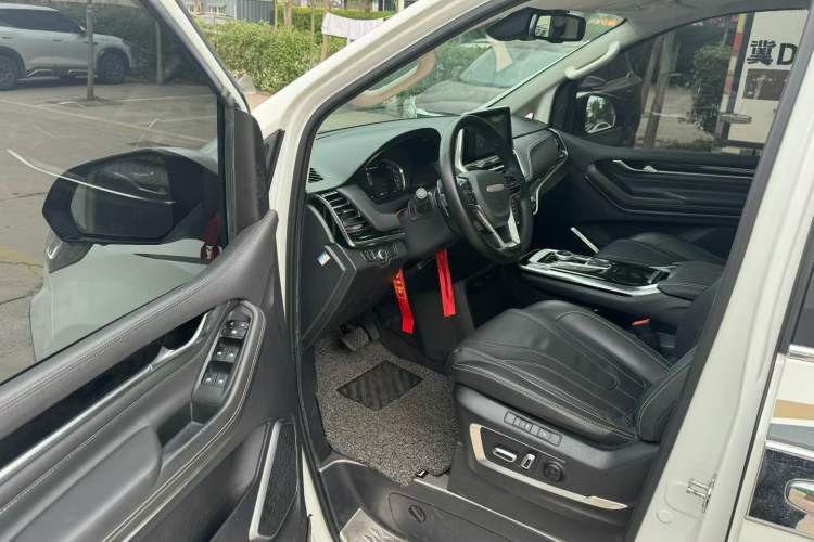 Used SAIC MAXUS G20 2021 PLUS 2.0T Gasoline Automatic ZhiZun Edition Left Front Seat
