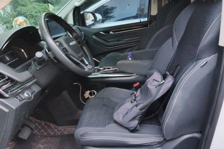 Used SAIC MAXUS G20 2021 PLUS 2.0T Gasoline Automatic Luxury Edition Left Front Seat