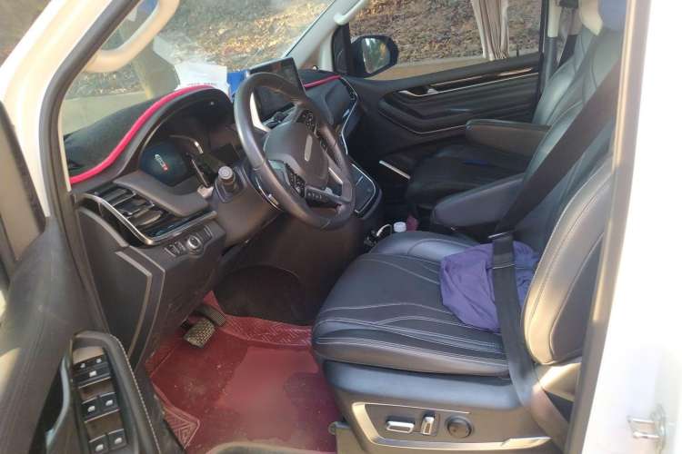 Used SAIC MAXUS G20 2021 Facelifted PLUS 2.0T Diesel Automatic Luxury Edition Left Front Seat