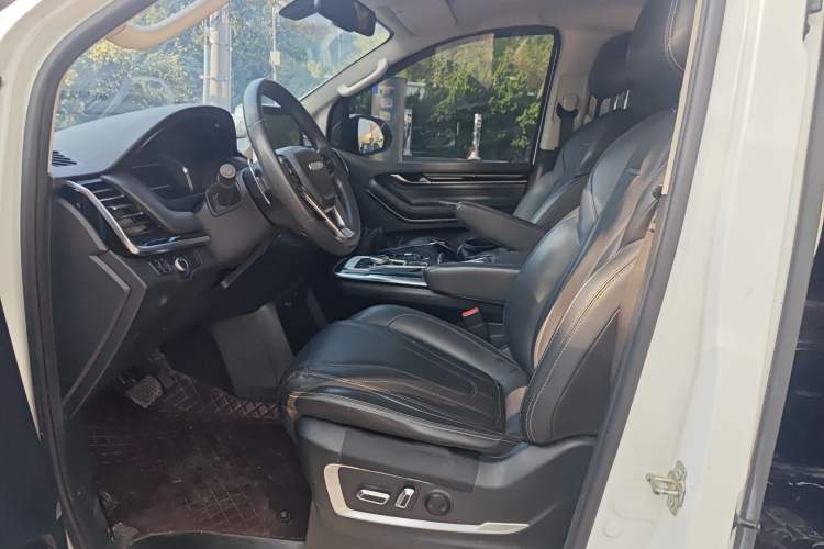 Used SAIC MAXUS G20 2021 PLUS 2.0T Gasoline Automatic Luxury Edition Left Front Seat