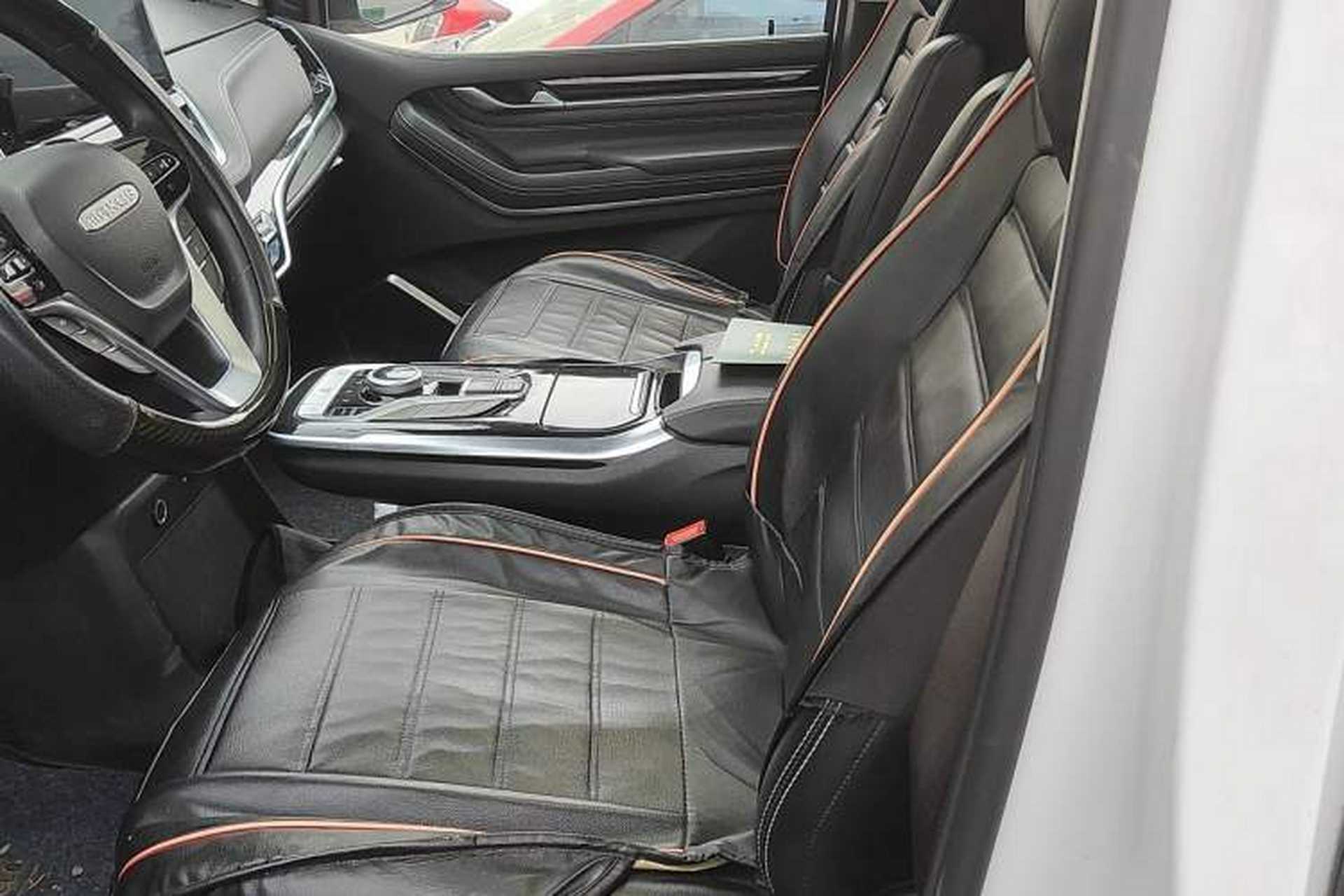 Used SAIC MAXUS G20 2021 Facelifted PLUS 2.0T Gasoline Automatic Luxury Edition Left Front Seat