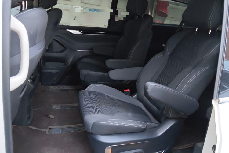 Used SAIC MAXUS G20 2021 PLUS 2.0T Gasoline Automatic Luxury Edition Left Rear Seat