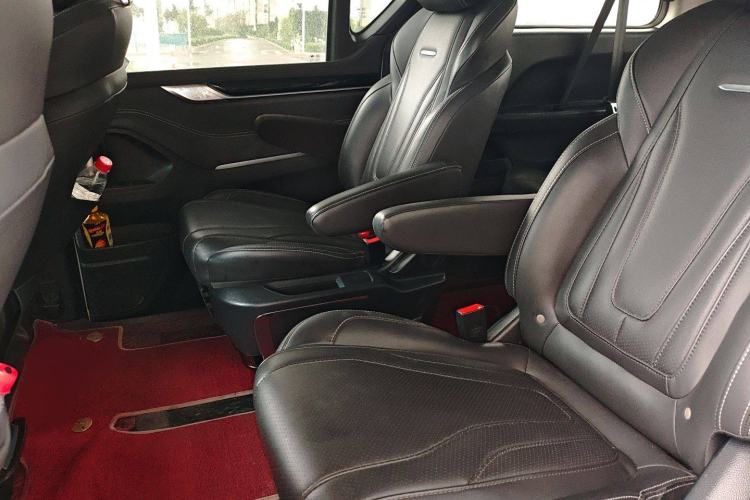 Used SAIC MAXUS G20 2021 Facelifted PLUS 2.0T Diesel Automatic Luxury Edition Left Rear Seat