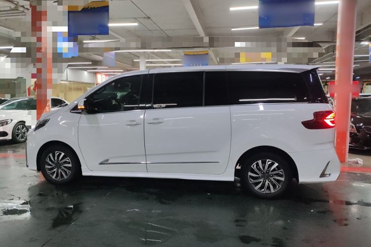 Used SAIC MAXUS G20 2021 Facelifted PLUS 2.0T Gasoline Automatic Luxury Edition Left Side