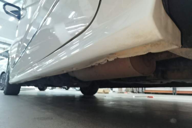 Used SAIC MAXUS G20 2021 PLUS 2.0T Gasoline Automatic Luxury Edition Left Side Sill