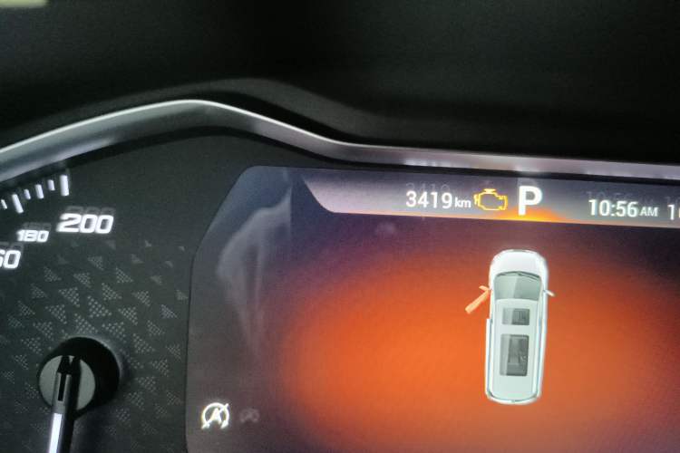 Used SAIC MAXUS G20 2021 Facelifted PLUS 2.0T Diesel Automatic Luxury Edition Odometer Close Up