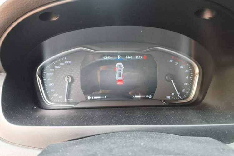 Used SAIC MAXUS G20 2021 PLUS 2.0T Gasoline Automatic Executive Edition Odometer Close Up