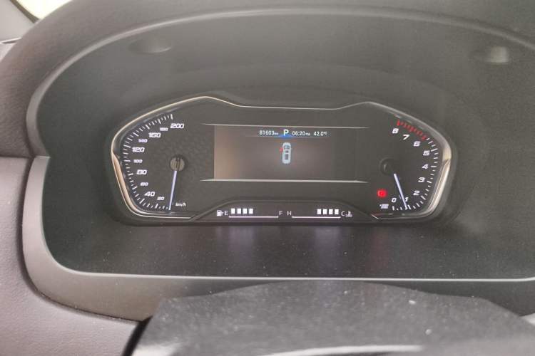Used SAIC MAXUS G20 2021 Facelifted PLUS 2.0T Gasoline Automatic Luxury Edition Odometer Close Up