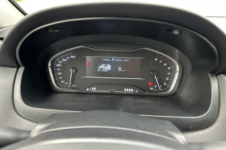 Used SAIC MAXUS G20 2021 PLUS 2.0T Gasoline Automatic Luxury Edition Odometer Close Up