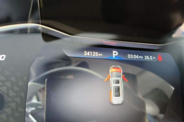 Used SAIC MAXUS G20 2021 PLUS 2.0T Gasoline Automatic ZhiZun Edition Odometer Close Up