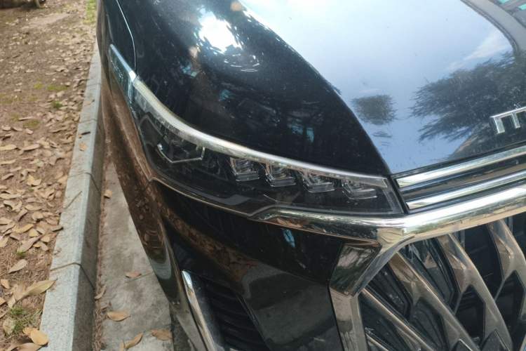 Used SAIC MAXUS G20 2021 PLUS 2.0T Gasoline Automatic Executive Edition Right Front Headlight