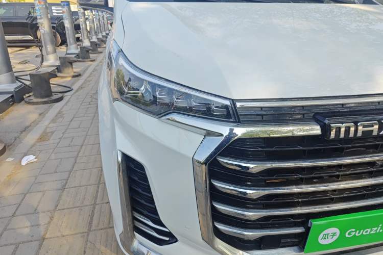 Used SAIC MAXUS G20 2021 PLUS 2.0T Gasoline Automatic Luxury Edition Right Front Headlight