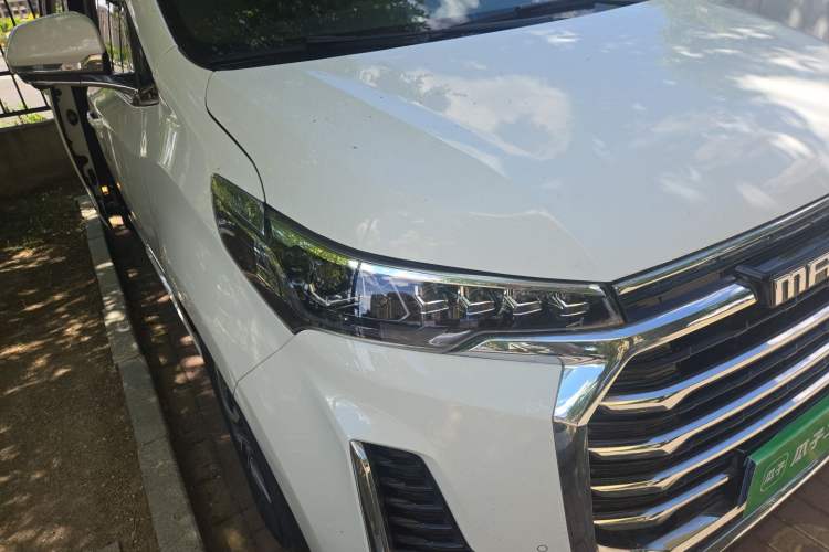 Used SAIC MAXUS G20 2021 Facelifted PLUS 2.0T Gasoline Automatic Luxury Edition Right Front Headlight