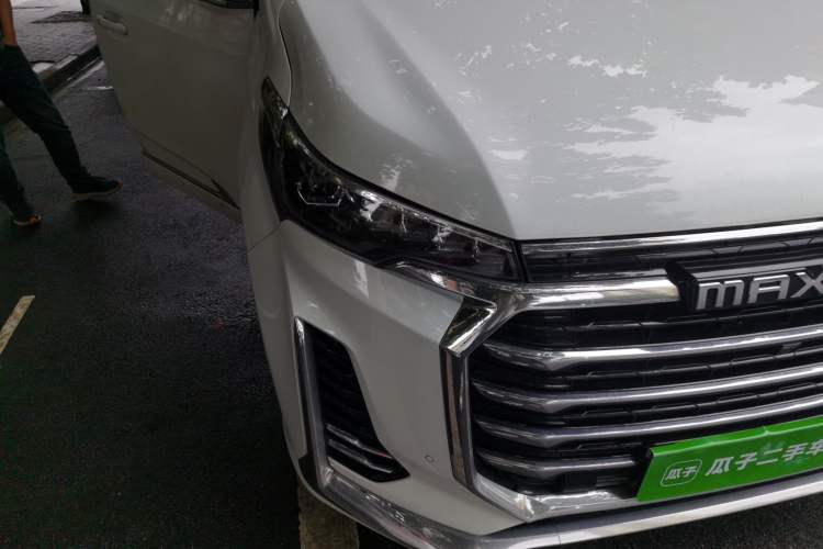 Used SAIC MAXUS G20 2021 Facelifted PLUS 2.0T Diesel Automatic Luxury Edition Right Front Headlight