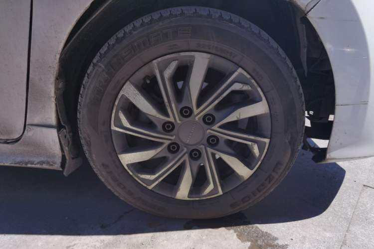 Used SAIC MAXUS G20 2021 PLUS 2.0T Diesel Automatic Luxury Edition Right Front Wheel Hub