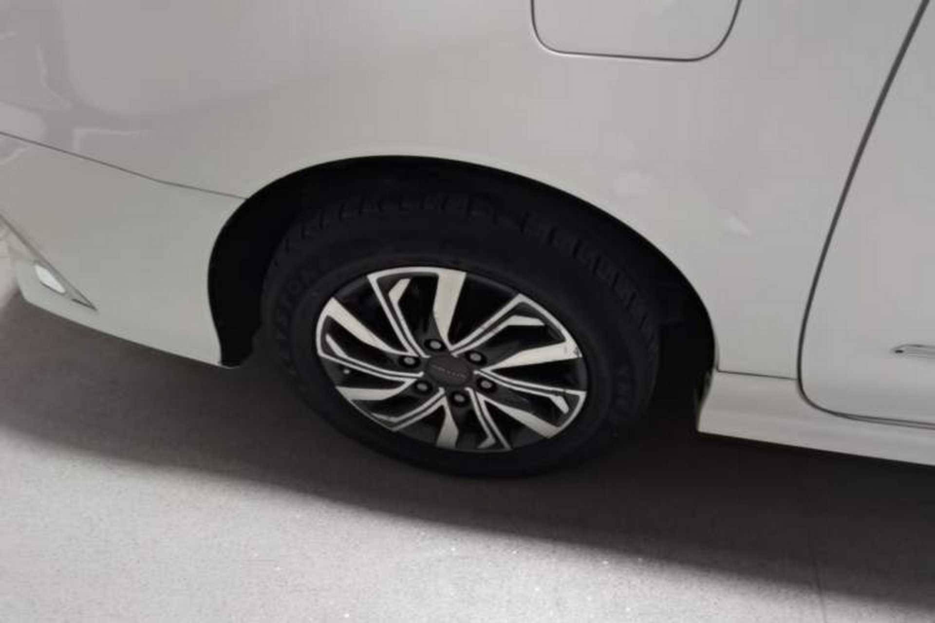 Used SAIC MAXUS G20 2021 PLUS 2.0T Gasoline Automatic Luxury Edition Right Rear Wheel Hub