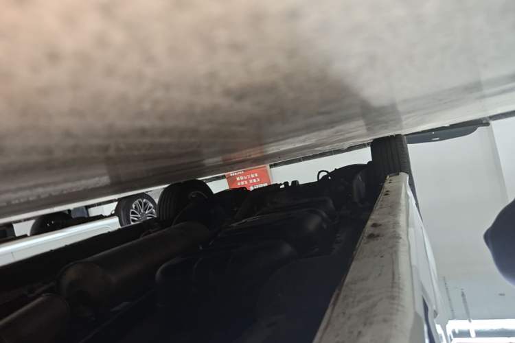 Used SAIC MAXUS G20 2021 PLUS 2.0T Gasoline Automatic Luxury Edition Right Side Sill