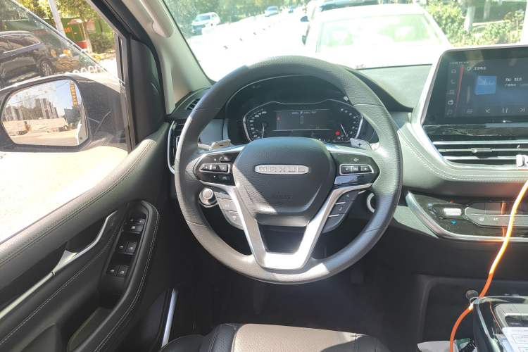 Used SAIC MAXUS G20 2021 PLUS 2.0T Gasoline Automatic Luxury Edition Steering Wheel