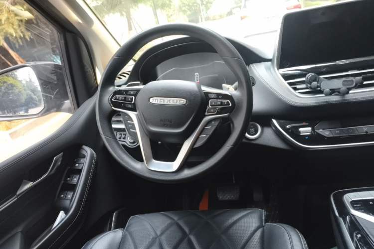 Used SAIC MAXUS G20 2021 PLUS 2.0T Gasoline Automatic Executive Edition Steering Wheel