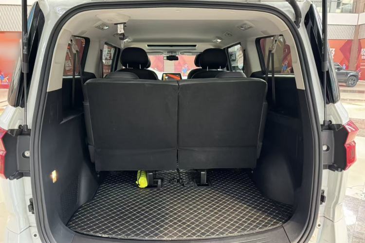 Used SAIC MAXUS G20 2021 Facelifted PLUS 2.0T Gasoline Automatic Luxury Edition Trunk
