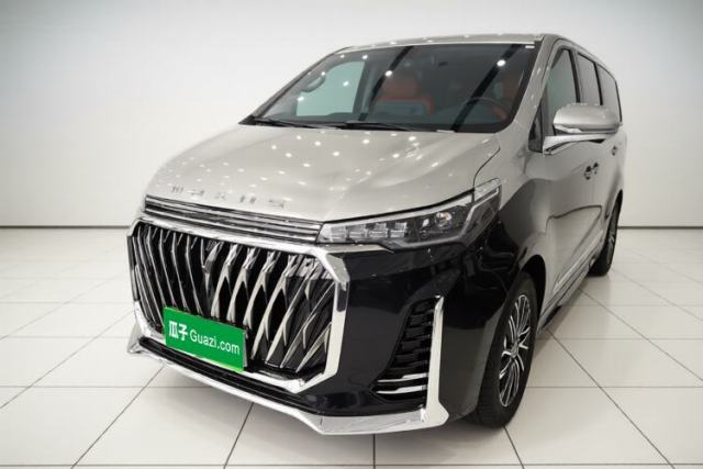 Used SAIC MAXUS G20 2023 Facelifted PLUS 2.0T Gasoline Automatic Luxury Edition