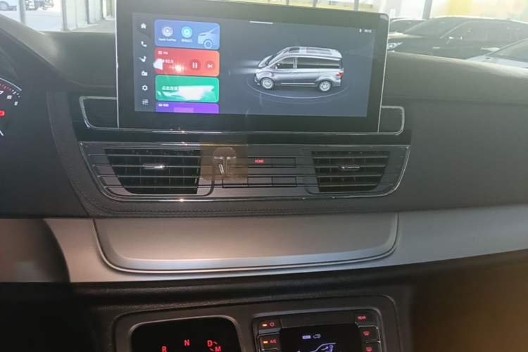 Used SAIC MAXUS G20 2023 Facelifted ES 2.0T Gasoline Automatic Value Edition Audio And AC Panel