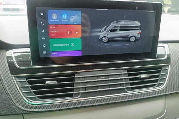 Used SAIC MAXUS G20 2023 Facelifted ES 2.0T Gasoline Automatic Value Edition Audio And AC Panel