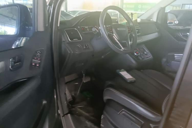 Used SAIC MAXUS G20 2023 Facelifted ES 2.0T Gasoline Automatic Value Edition Driver Seat