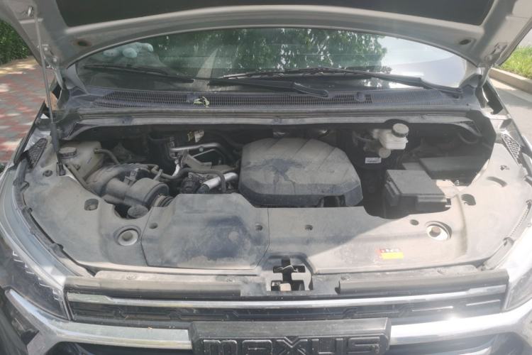 Used SAIC MAXUS G20 2023 Facelifted ES 2.0T Gasoline Automatic Value Edition Engine Bay