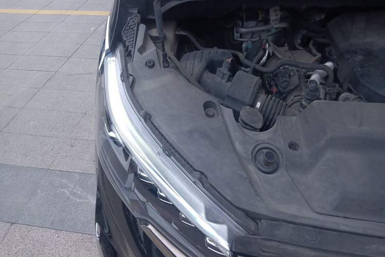 Used SAIC MAXUS G20  Engine Bay Right