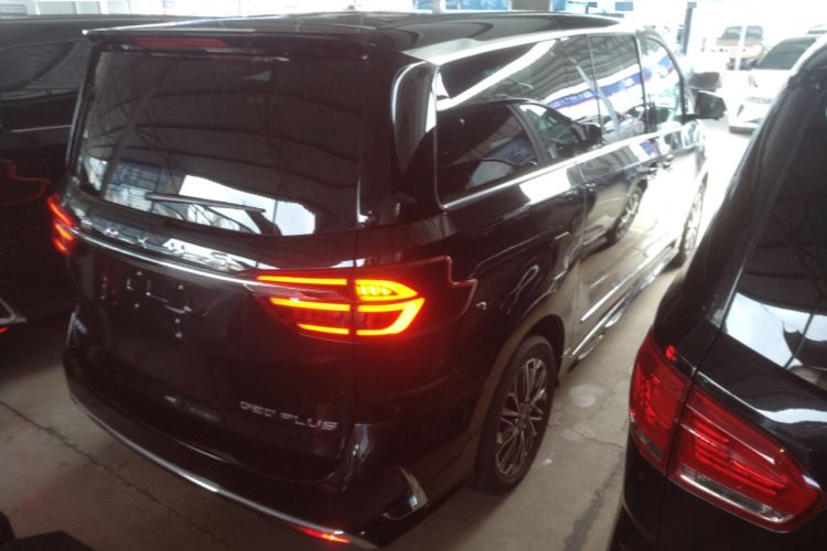 Used SAIC MAXUS G20 2023 Facelifted PLUS 2.0T Gasoline Automatic Luxury Edition Exterior 5
