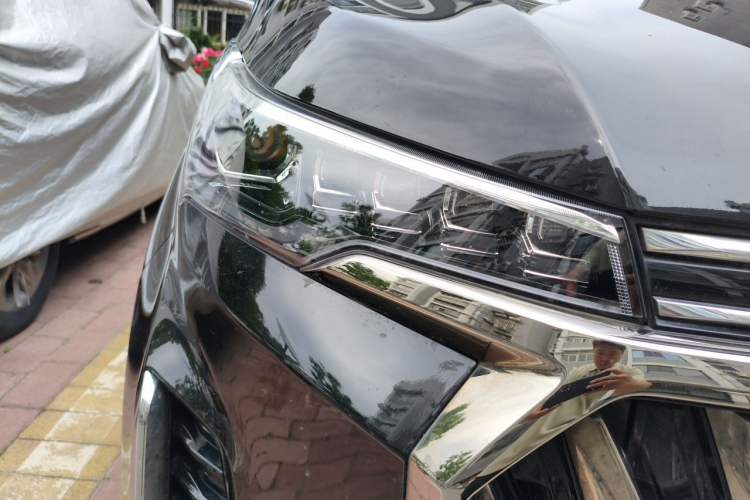 Used SAIC MAXUS G20 2023 Facelifted PLUS 2.0T Gasoline Automatic Luxury Edition Exterior 6