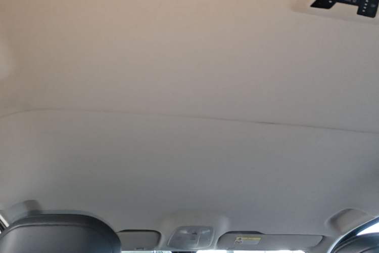Used SAIC MAXUS G20 2023 Facelifted ES 2.0T Gasoline Automatic Value Edition Headliner