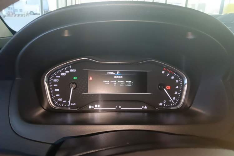 Used SAIC MAXUS G20 2023 Facelifted ES 2.0T Gasoline Automatic Value Edition Instrument Cluster