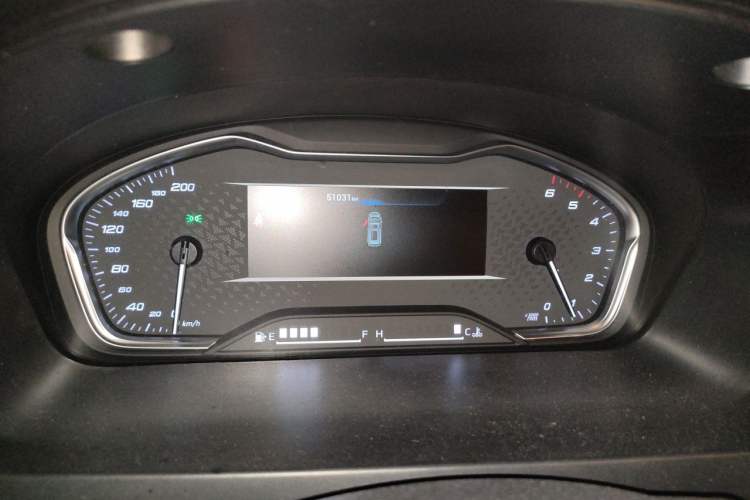Used SAIC MAXUS G20 2023 Facelifted ES 2.0T Diesel Manual - Exceptional Value Edition Instrument Cluster