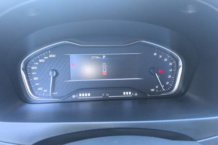 Used SAIC MAXUS G20 2023 Facelifted ES 2.0T Gasoline Automatic Value Edition Instrument Cluster