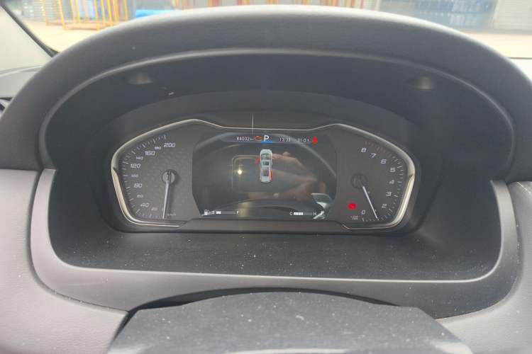 Used SAIC MAXUS G20 2023 Facelifted PLUS 2.0T Gasoline Automatic Luxury Edition Instrument Cluster