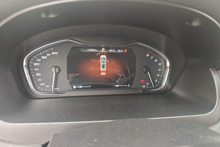 Used SAIC MAXUS G20 2023 Facelifted PLUS 2.0T Gasoline Automatic Luxury Edition Instrument Cluster