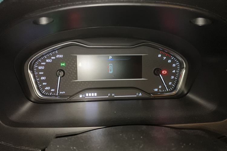 Used SAIC MAXUS G20 2023 Facelifted ES 2.0T Gasoline Automatic Value Edition Instrument Cluster