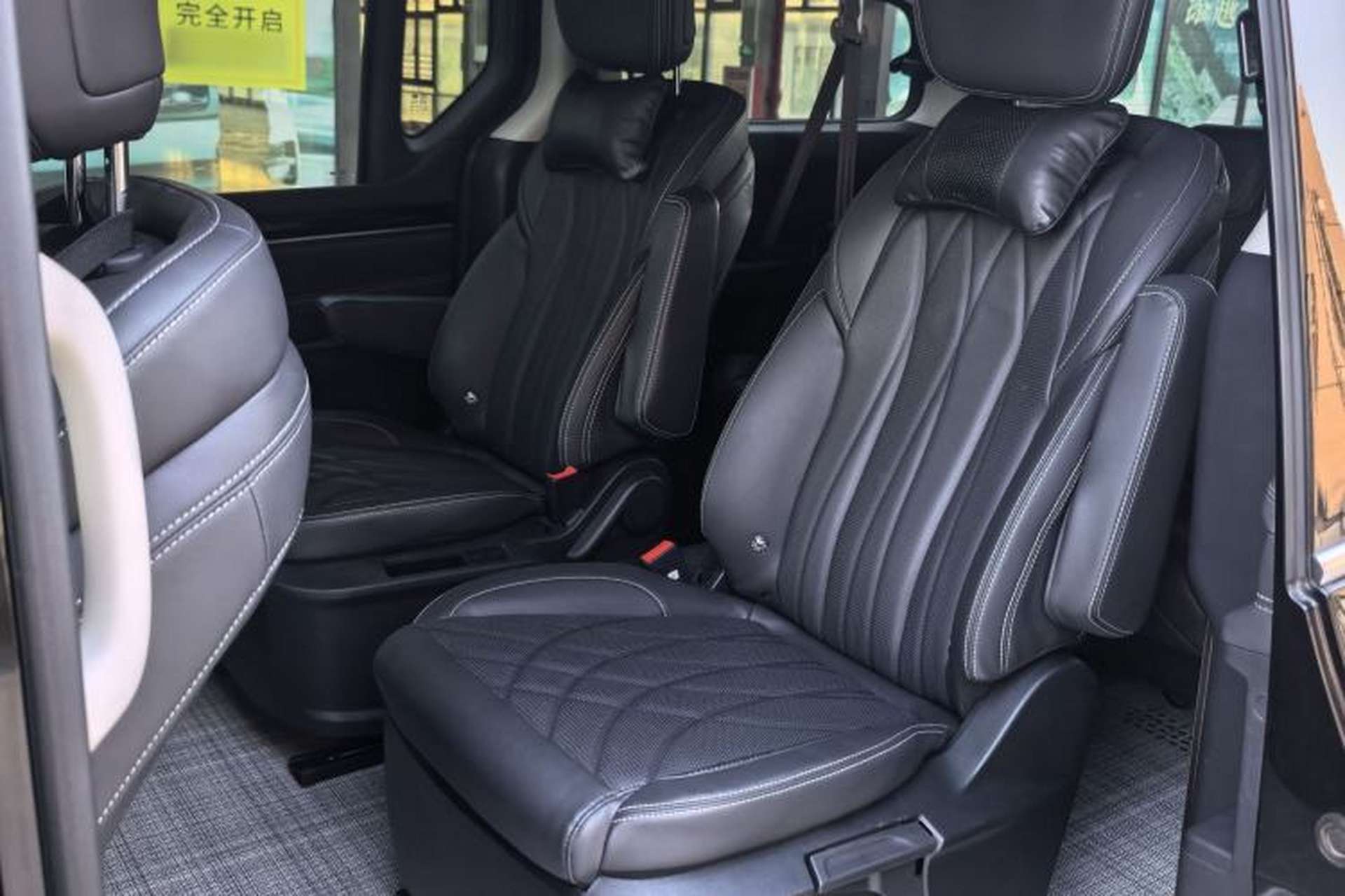 Used SAIC MAXUS G20 2023 Facelifted PLUS 2.0T Gasoline Automatic Luxury Edition Interior 2