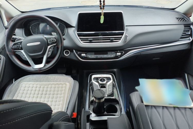 Used SAIC MAXUS G20 2023 Facelifted PLUS 2.0T Gasoline Automatic Luxury Edition Interior 2