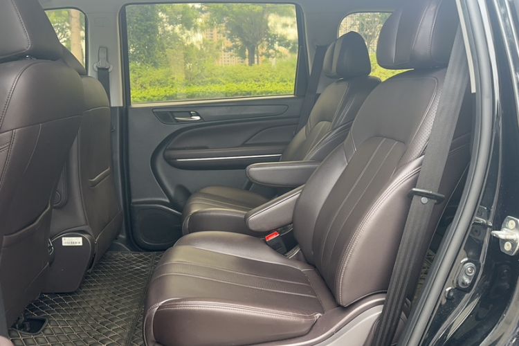 Used SAIC MAXUS G20 2023 Facelifted ES 2.0T Gasoline Automatic Value Edition Interior 3