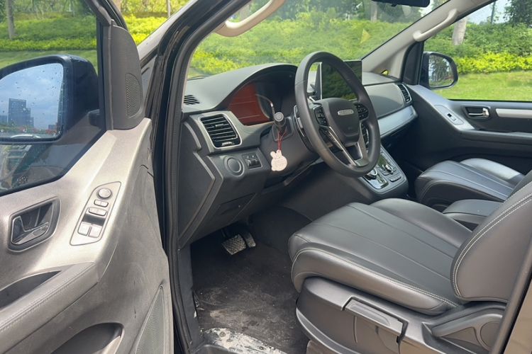 Used SAIC MAXUS G20 2023 Facelifted ES 2.0T Gasoline Automatic Value Edition Interior 5