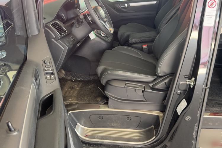 Used SAIC MAXUS G20 2023 Facelifted ES 2.0T Gasoline Automatic Value Edition Interior 6