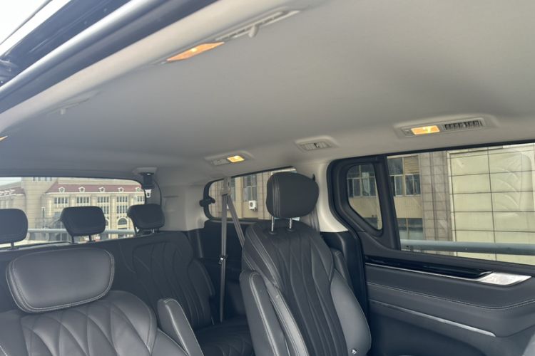 Used SAIC MAXUS G20 2023 PLUS 2.0T Gasoline Automatic Luxury Edition Interior 6