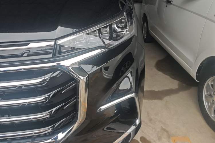 Used SAIC MAXUS G20 2023 Facelifted ES 2.0T Gasoline Automatic Value Edition Left Front Headlight